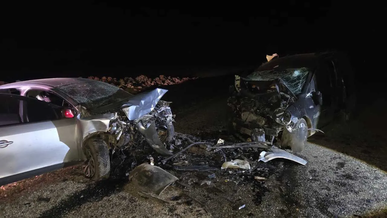 Diyarbakir Valiligi Cinardaki Kazada 5 Kisi Hayatini Kaybetti 2 Kisi Yaralandi 2