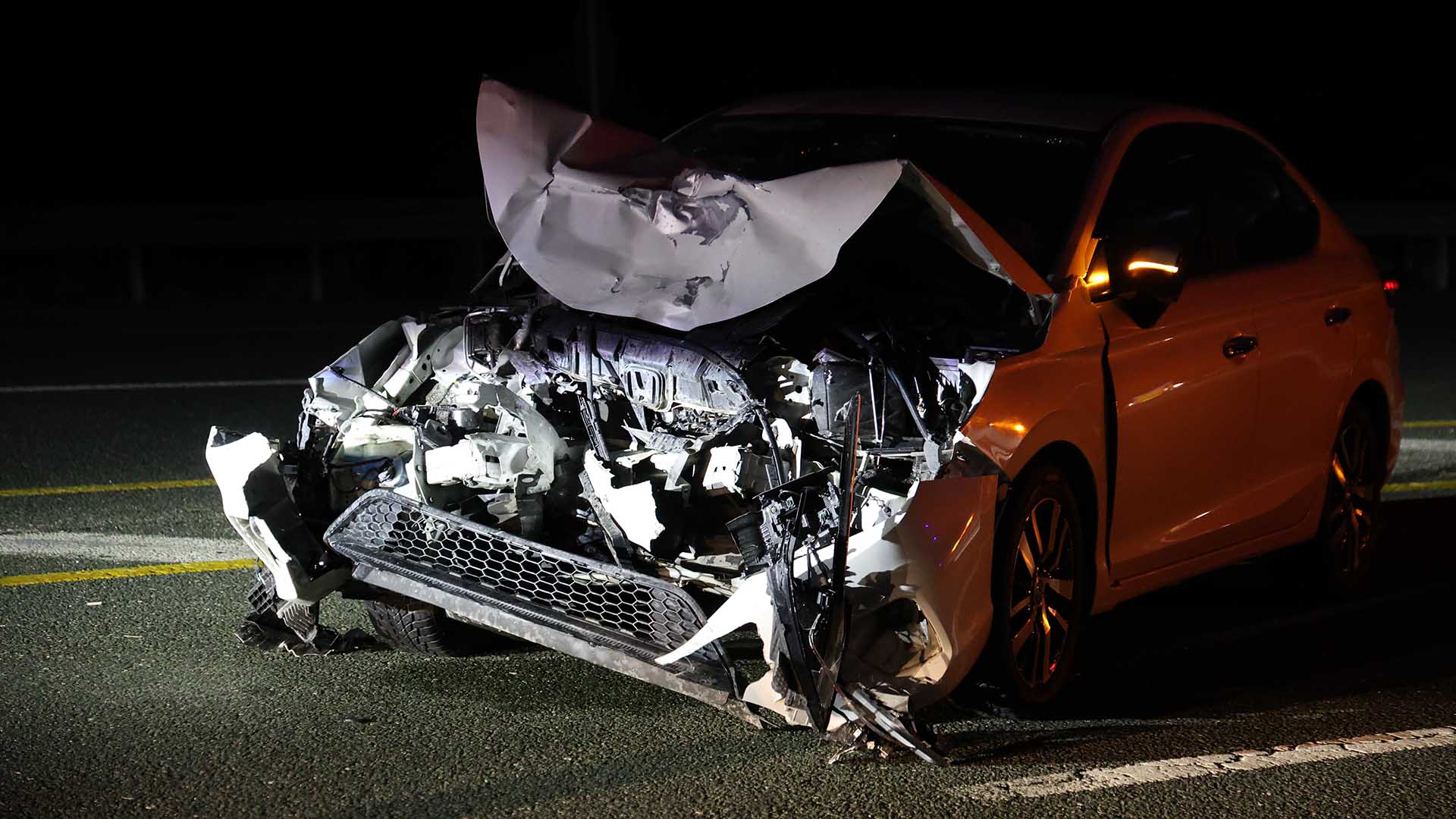 Elazığ'da İki Otomobil Feci Çarpıştı, 1’I Ağır 3 Yaralı 3