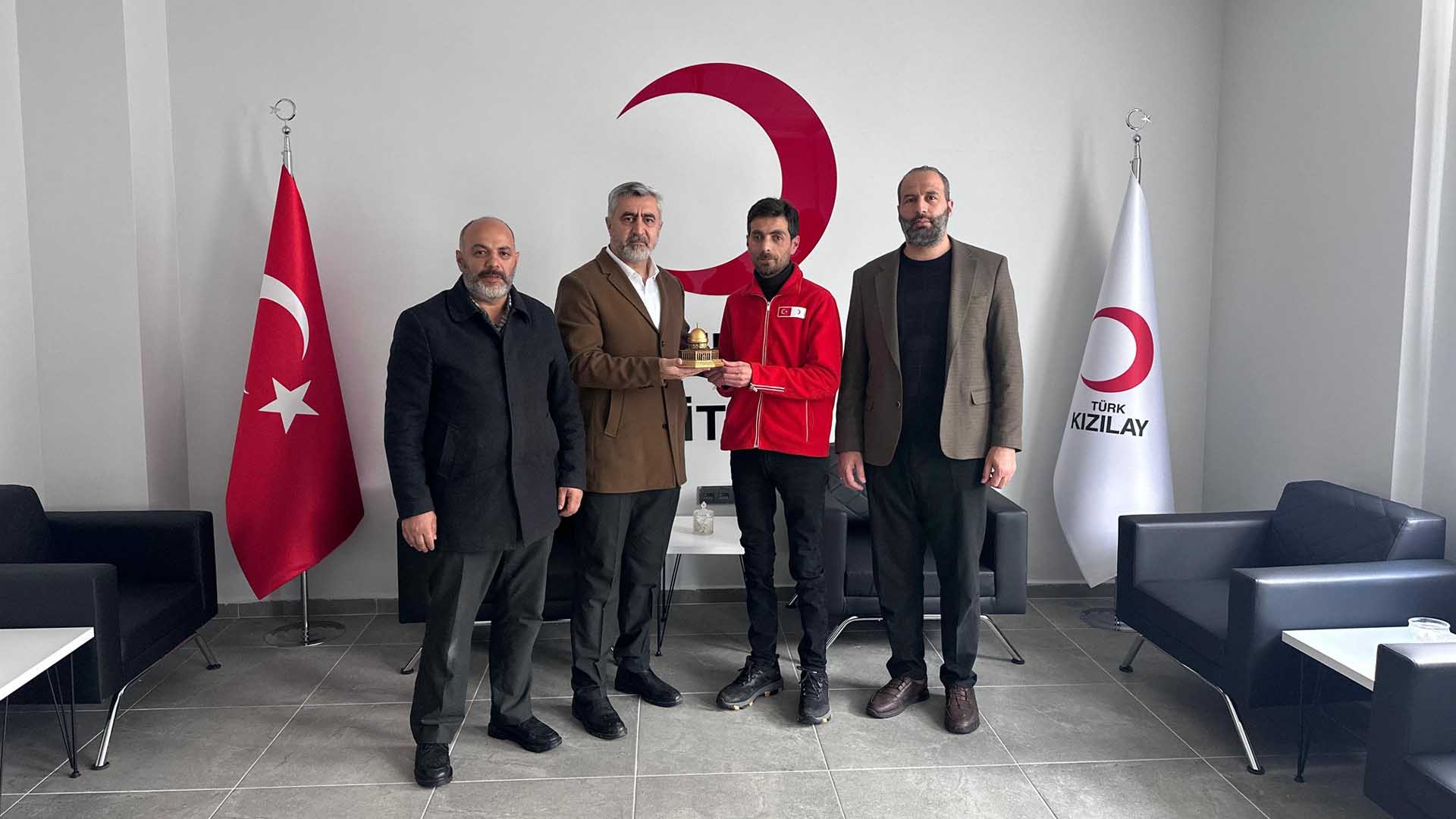 Karakaya'dan Kızılay Bitlis Şubesi’ne Hayırlı Olsun Ziyareti 1