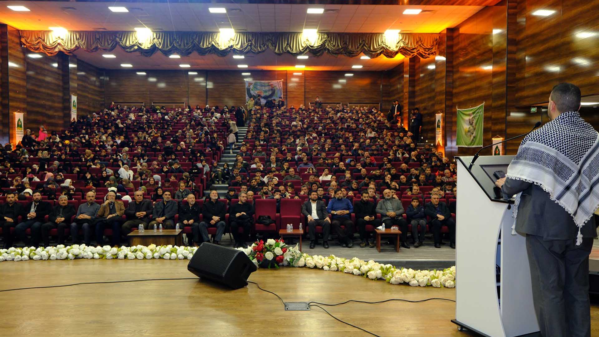 Van’da “Şehitler Gecesi” Programı, “Şehitler Veren Bir Dava Asla Yenilmez” 1