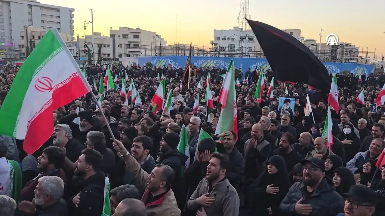 Abd Ile Israil Irana Saldirdi Hamaneyin Yasayip Yasamadigi Belli Oldu 3285359 Liveblog 24 202603010753 1