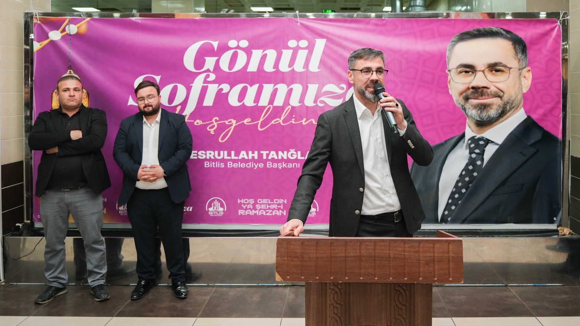 Bitlis Eren Üniversitesi'nde Ramazan Sofrası, Öğrenciler İftarda Buluştu 4