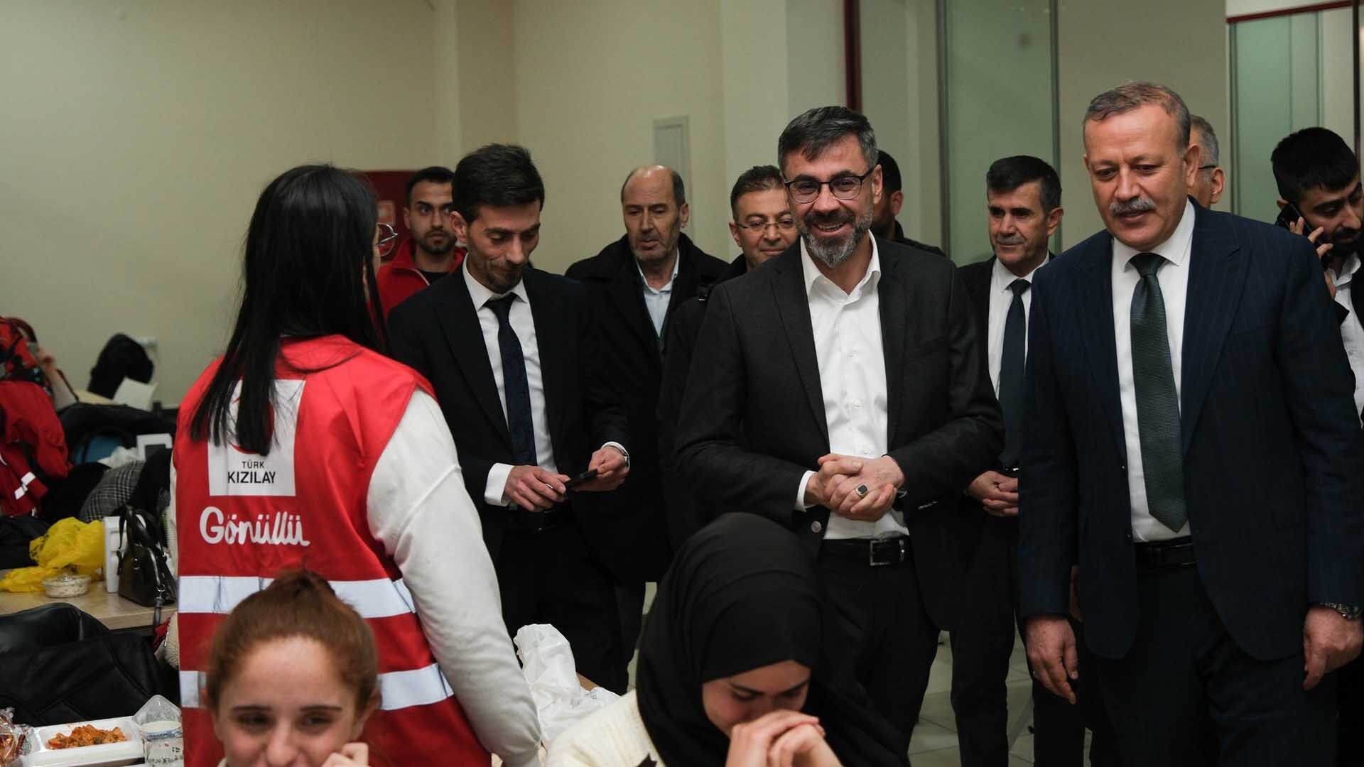 Bitlis Eren Üniversitesi'nde Ramazan Sofrası, Öğrenciler İftarda Buluştu 5