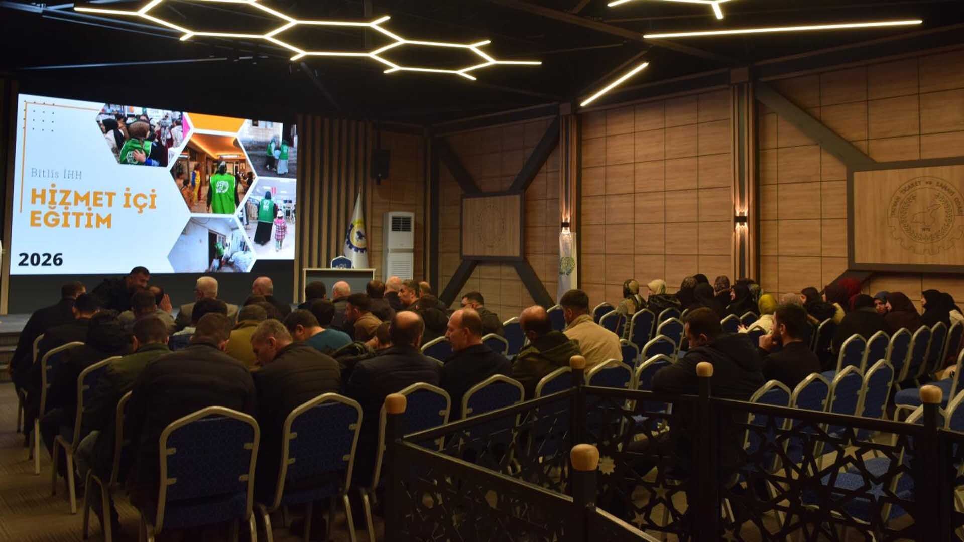 Bitlis İhh’dan Gönüllülere Eğitim Programı 4