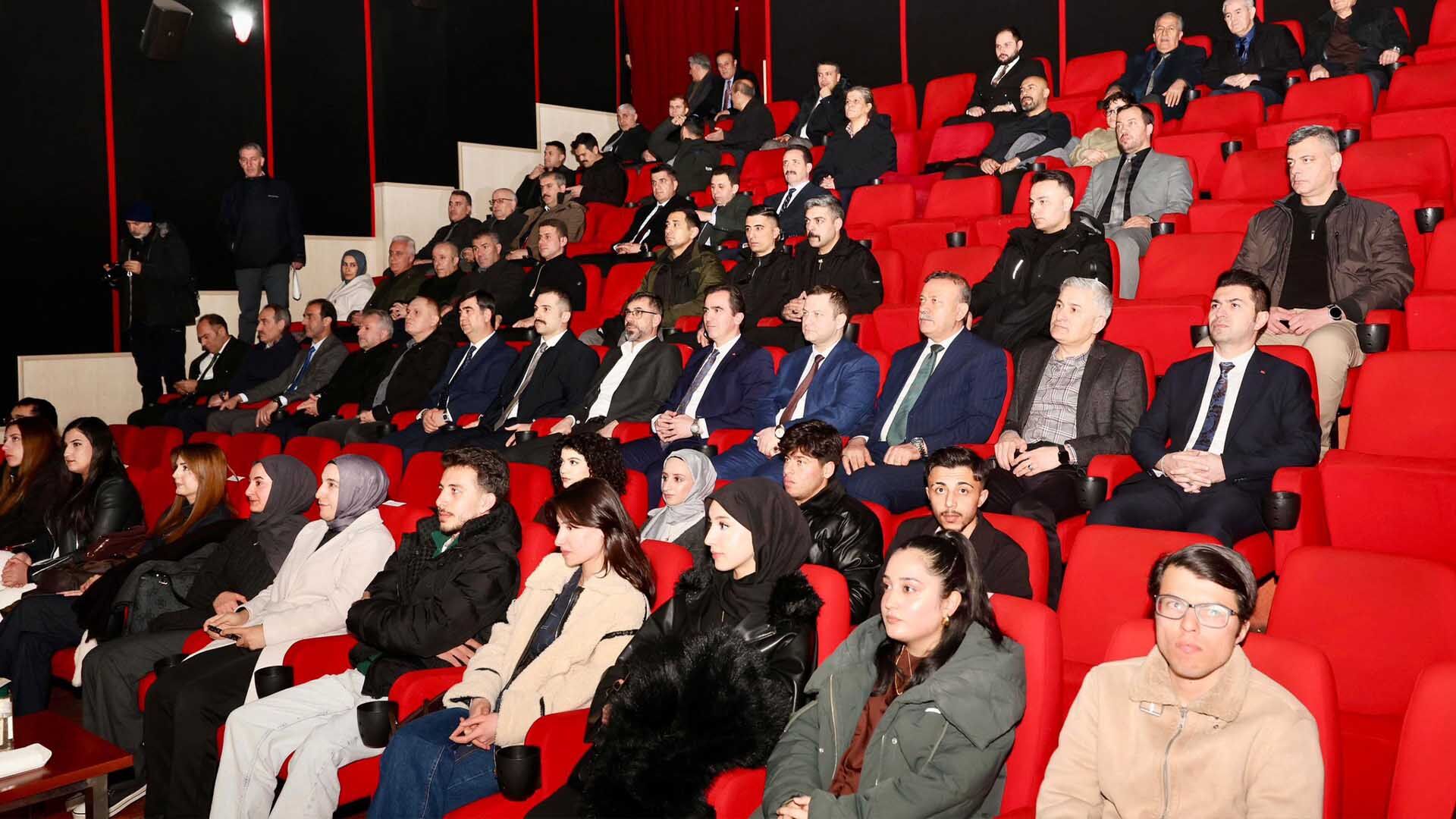 Bitlis’te “Hind Rajab’ın Sesi” Filmi İzleyiciyle Buluştu 1