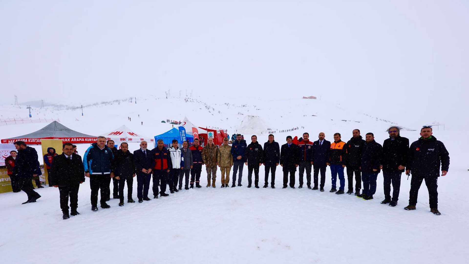 Bitlis’te Nefes Kesen Çığ Tatbikatı 3