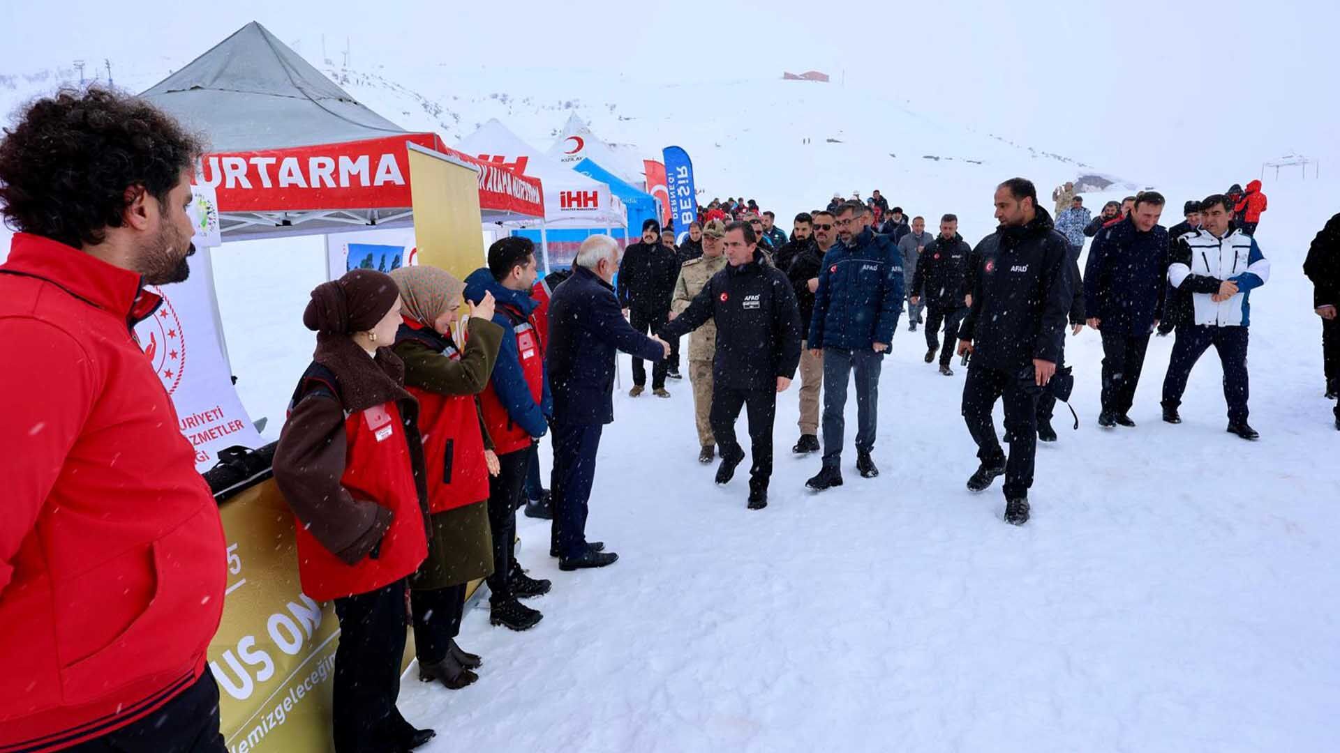 Bitlis’te Nefes Kesen Çığ Tatbikatı 6