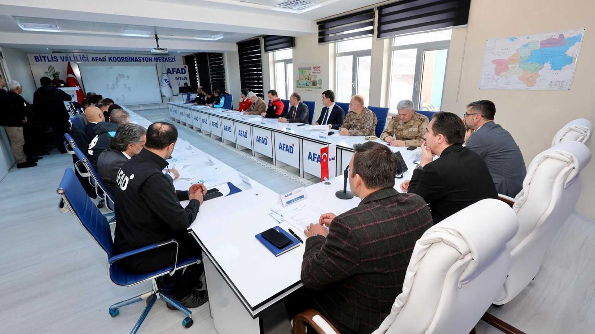 Bitlis’te Nefes Kesen Çığ Tatbikatı 7