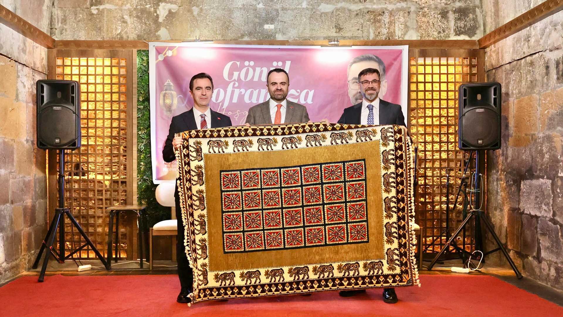 Bitlis’te Protokol İftar Sofrasında Buluştu 2