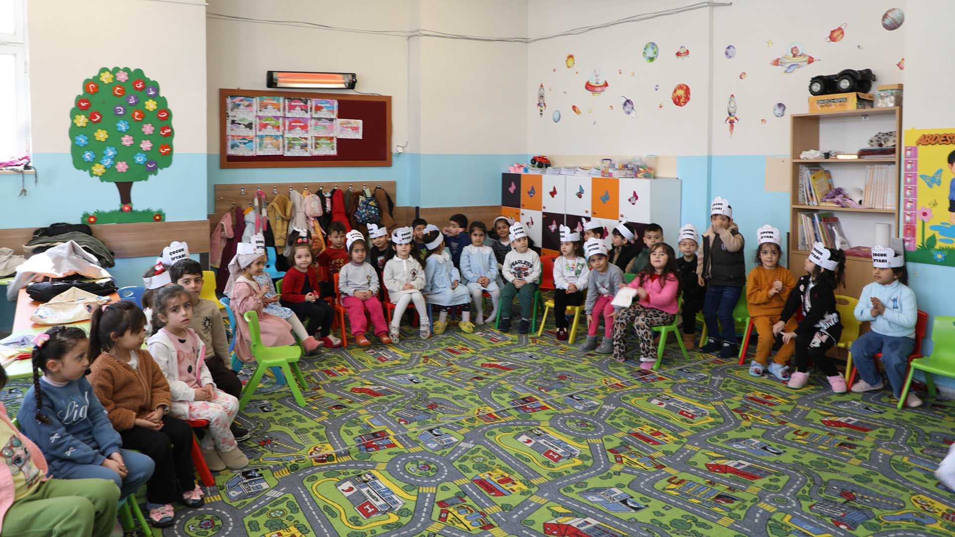 Bitlis’te Ramazan Neşesi Miniklerle Buluştu 2