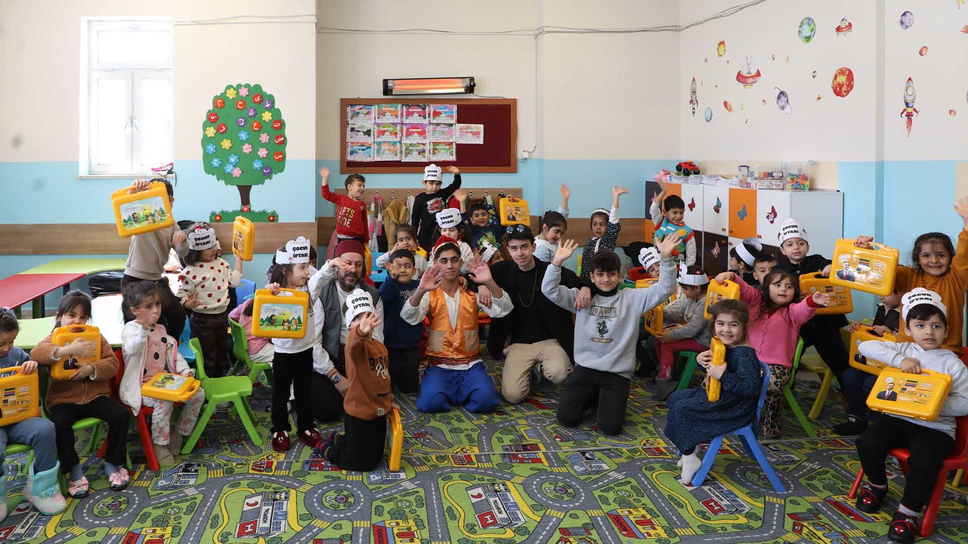 Bitlis’te Ramazan Neşesi Miniklerle Buluştu 3