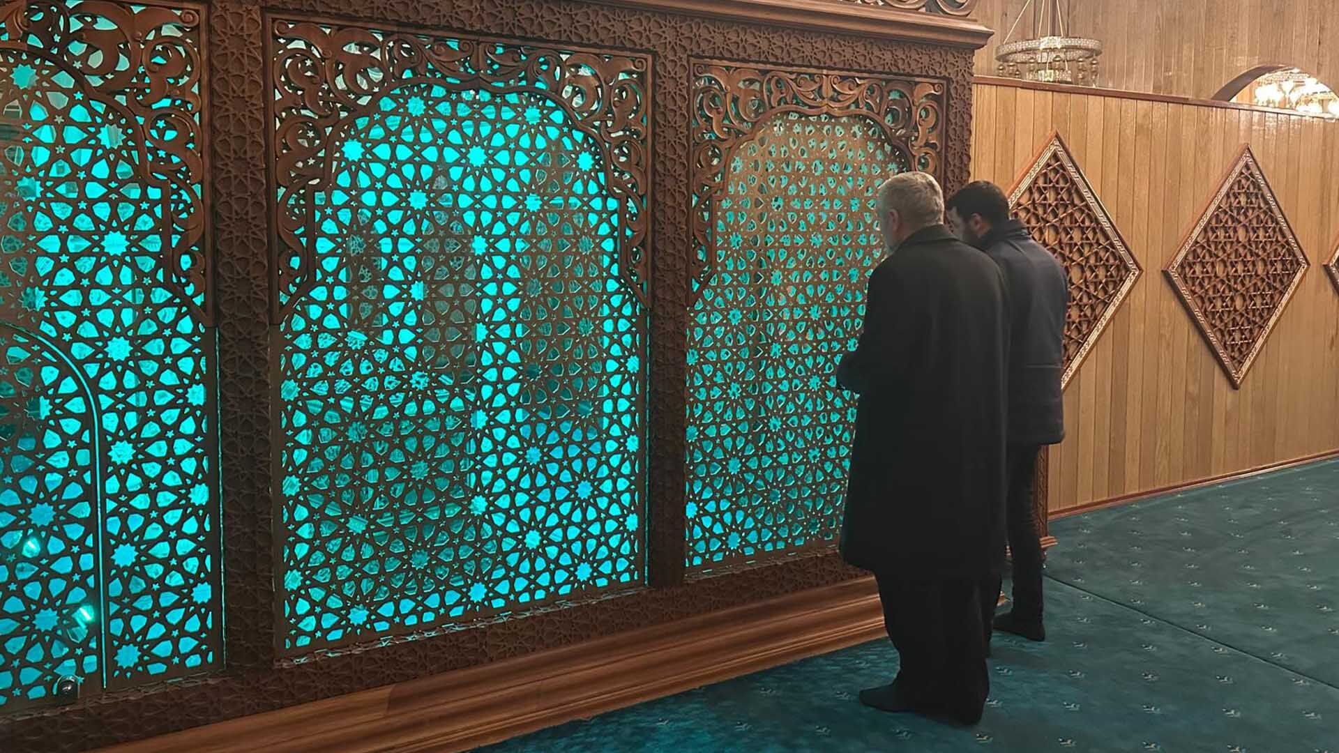 Bitlis'te Ramazan’da Veysel Karani Türbesi’ne Yoğun İlgi 1