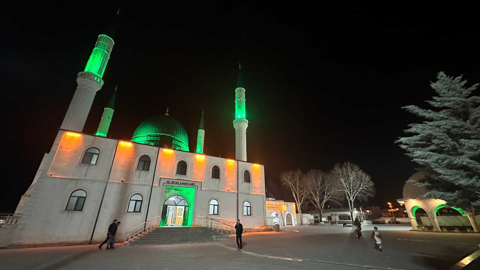 Bitlis'te Ramazan’da Veysel Karani Türbesi’ne Yoğun İlgi 3