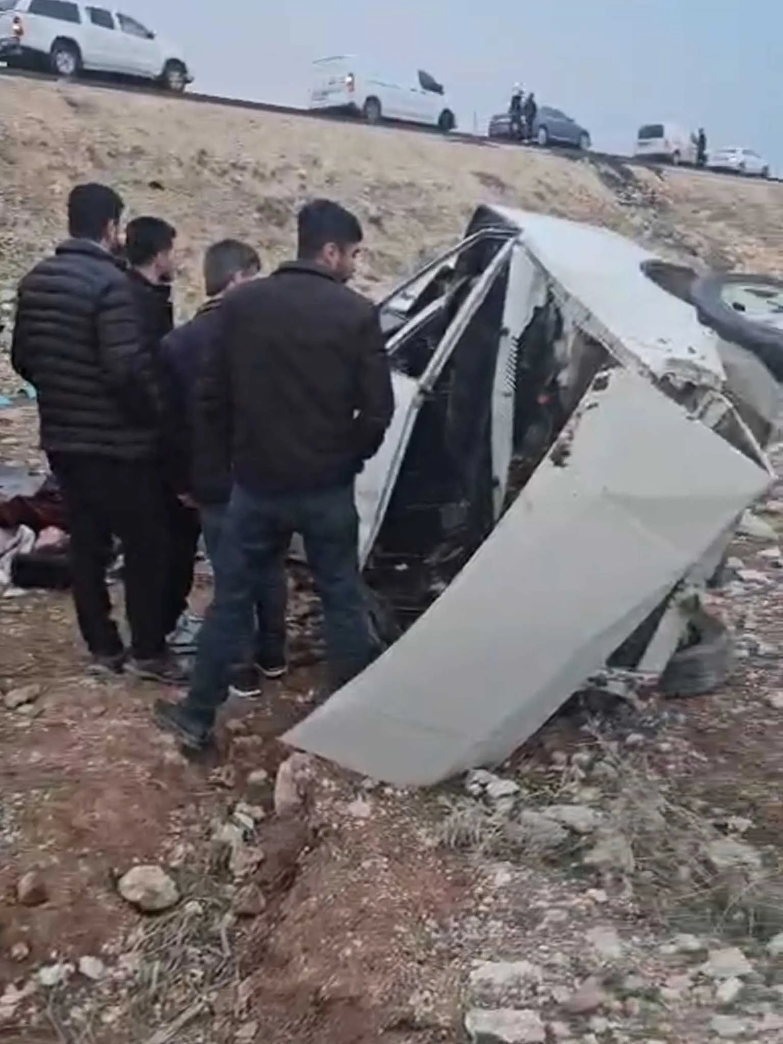 Sarampole Devrilen Otomobil Hurdaya Dondu 3 Agir Yarali 3