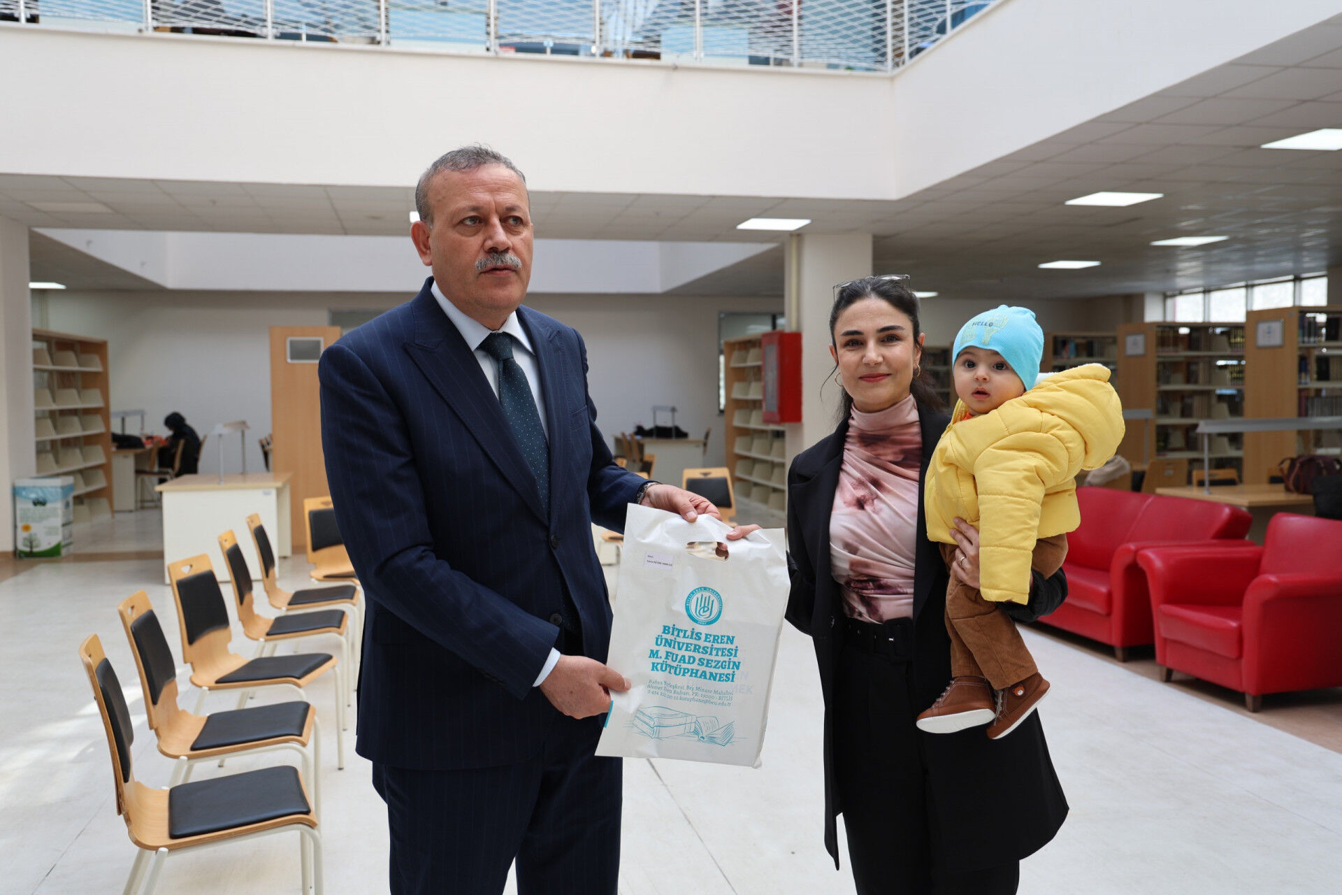 T9 W L V81498787 8Da3 43Cb Ac0E Ee12766F9A6E