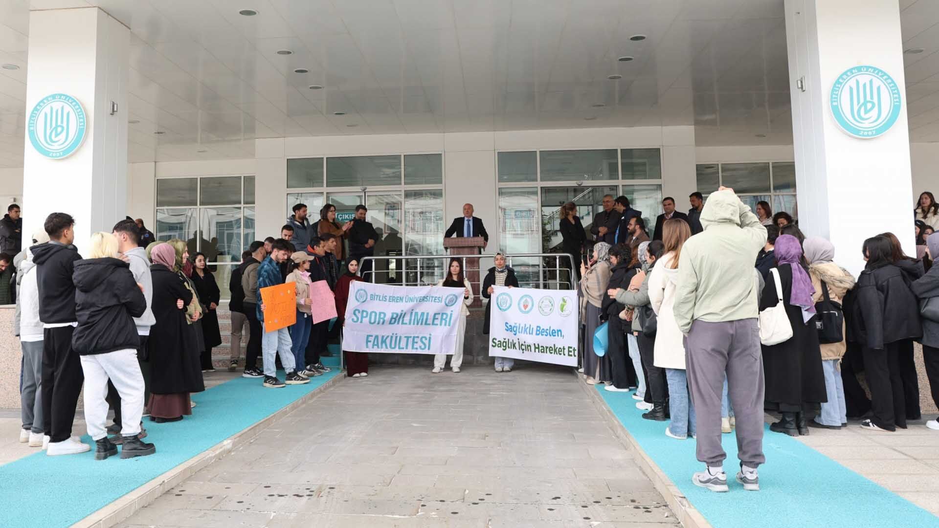 Bitlis Eren Üniversitesi’nde 7 Nisan Dünya Sağlık Günü Yürüyüşü 2