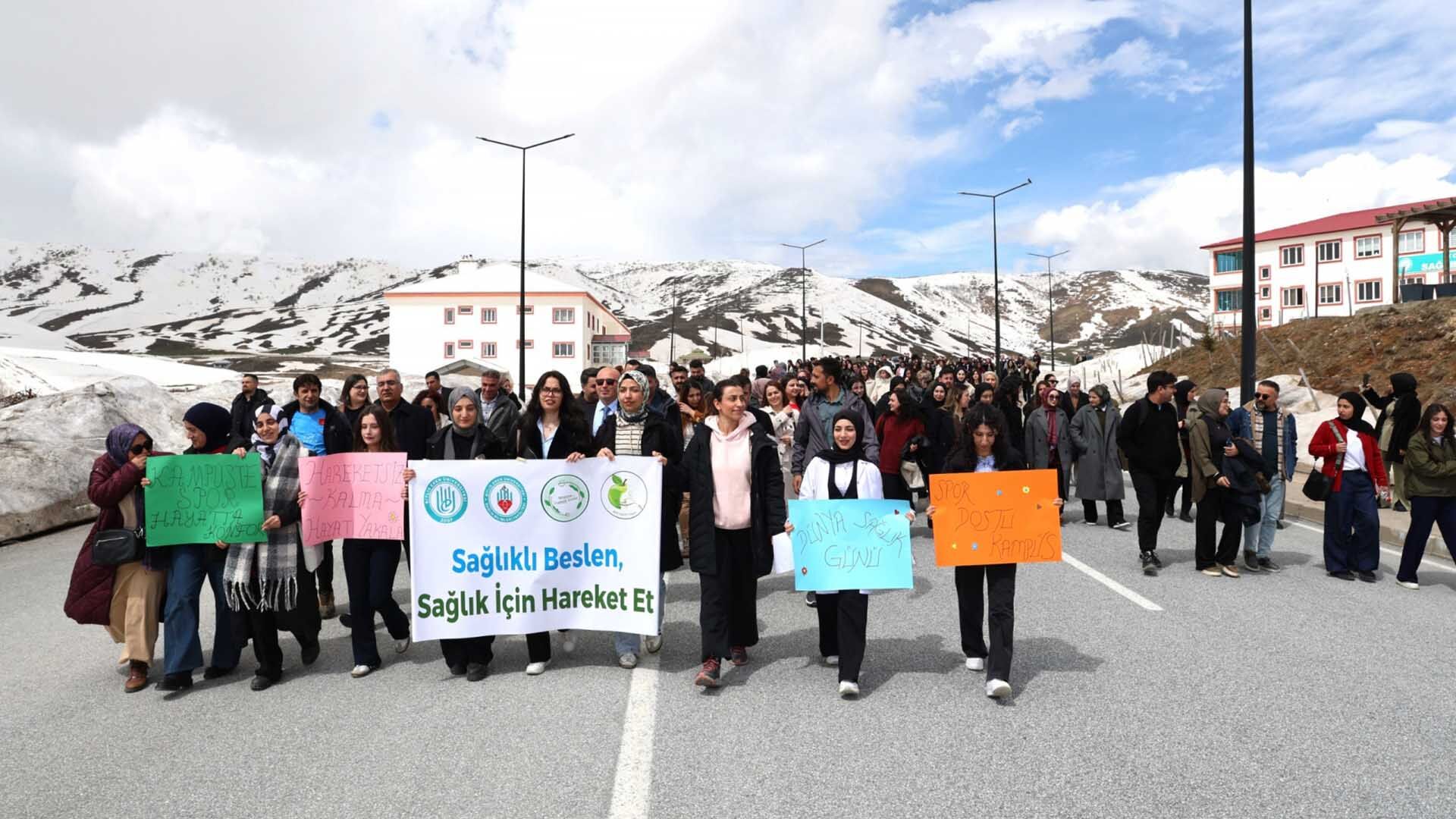 Bitlis Eren Üniversitesi’nde 7 Nisan Dünya Sağlık Günü Yürüyüşü 7