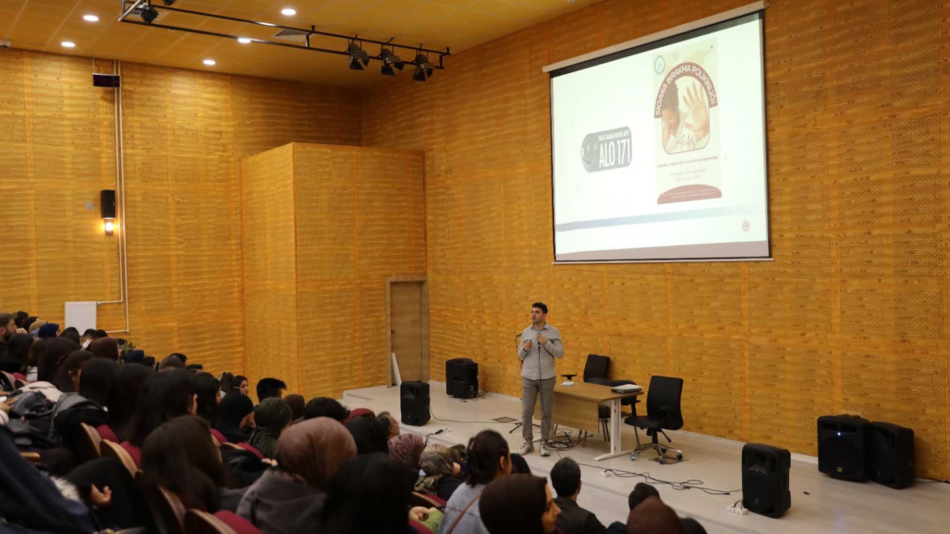 Bitlis Eren Üniversitesi’nde Bağımlılıkla Mücadele Eğitimi Düzenlendi 1