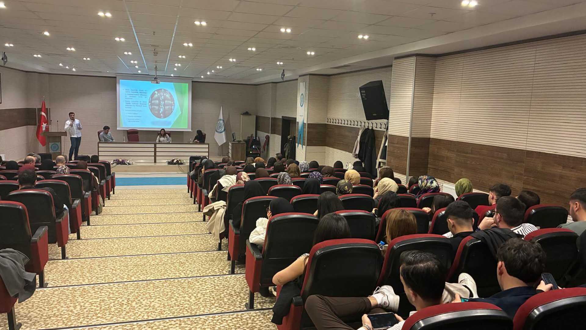 Bitlis Eren Üniversitesi’nde Bağımlılıkla Mücadele Eğitimi Düzenlendi 5