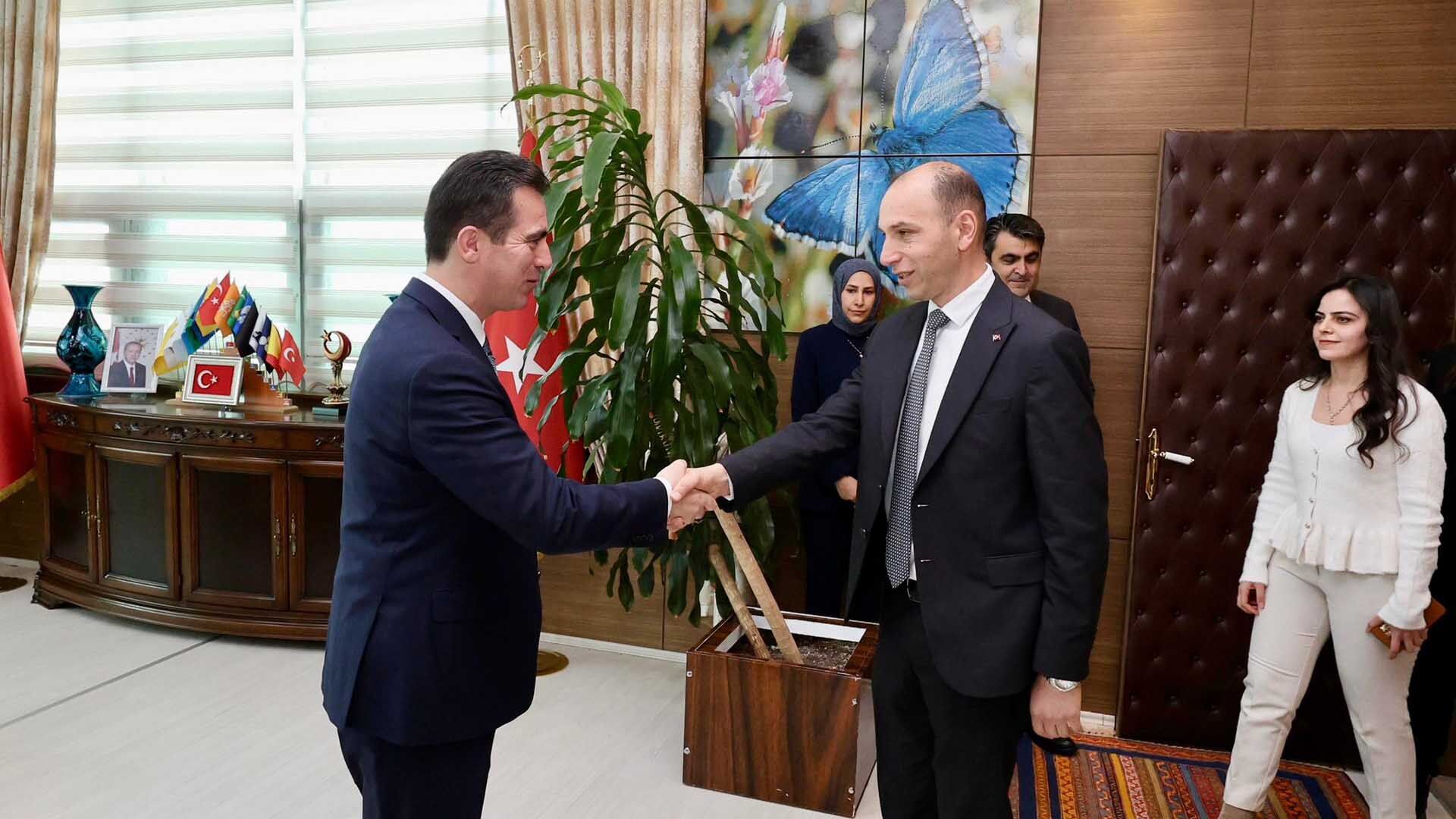 Bitlis Valisi Karakaya, Polis Günü Mesajı, “Gece Gündüz Demeden…” 1