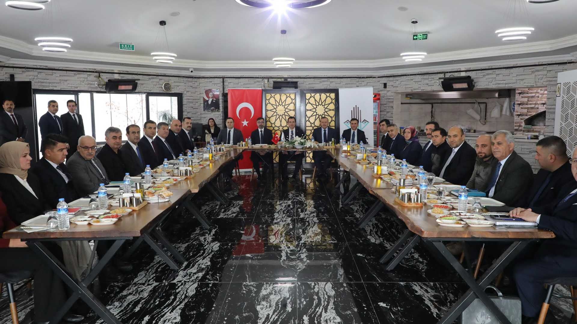 Bitlis’te Dev Projeler Masaya Yatırıldı