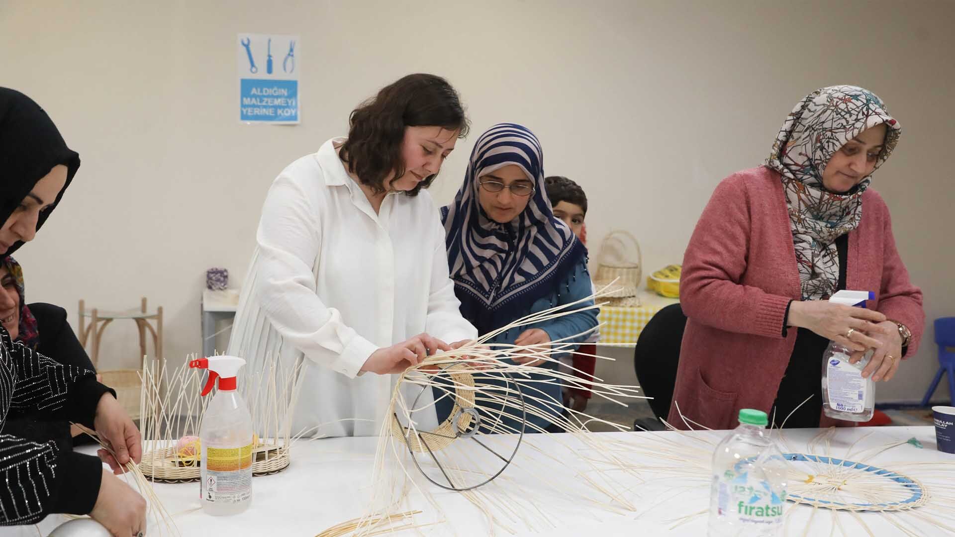 Bitlis’te Geleneksel Zanaat Yeniden Hayat Buluyor 1
