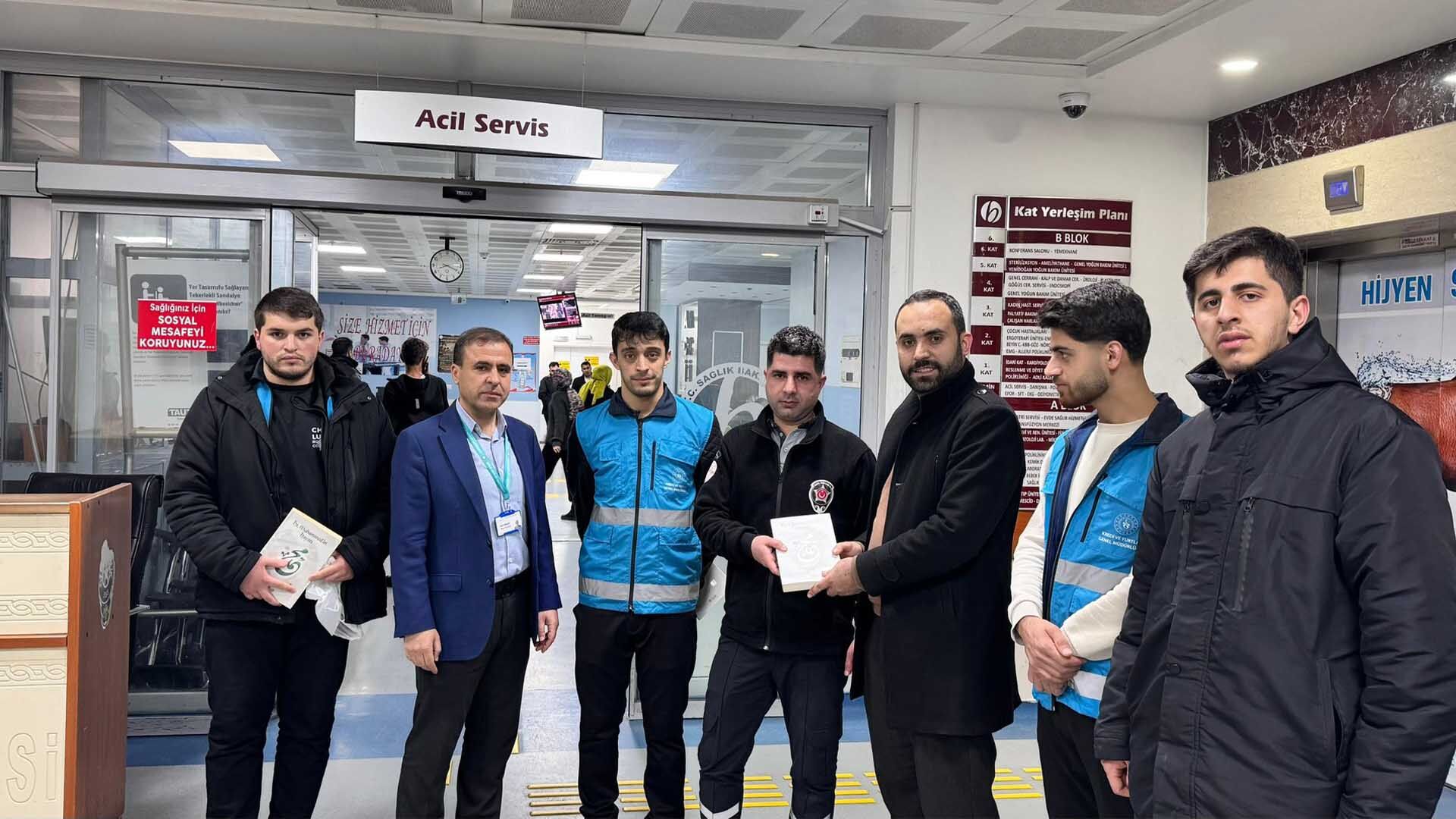 Bitlis’te Öğrencilerden Sağlık Çalışanlarına Anlamlı Hediye 1