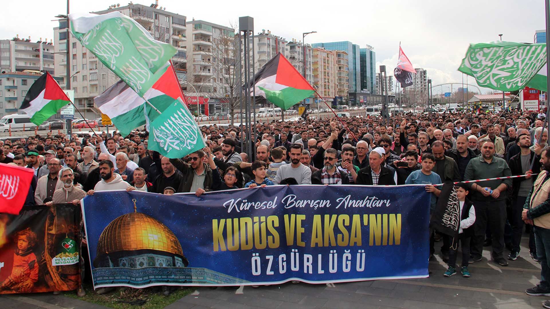 Peygamber Sevdalılarından Sert Çağrı, Zulme Karşı Somut Adımlar Atılmalı