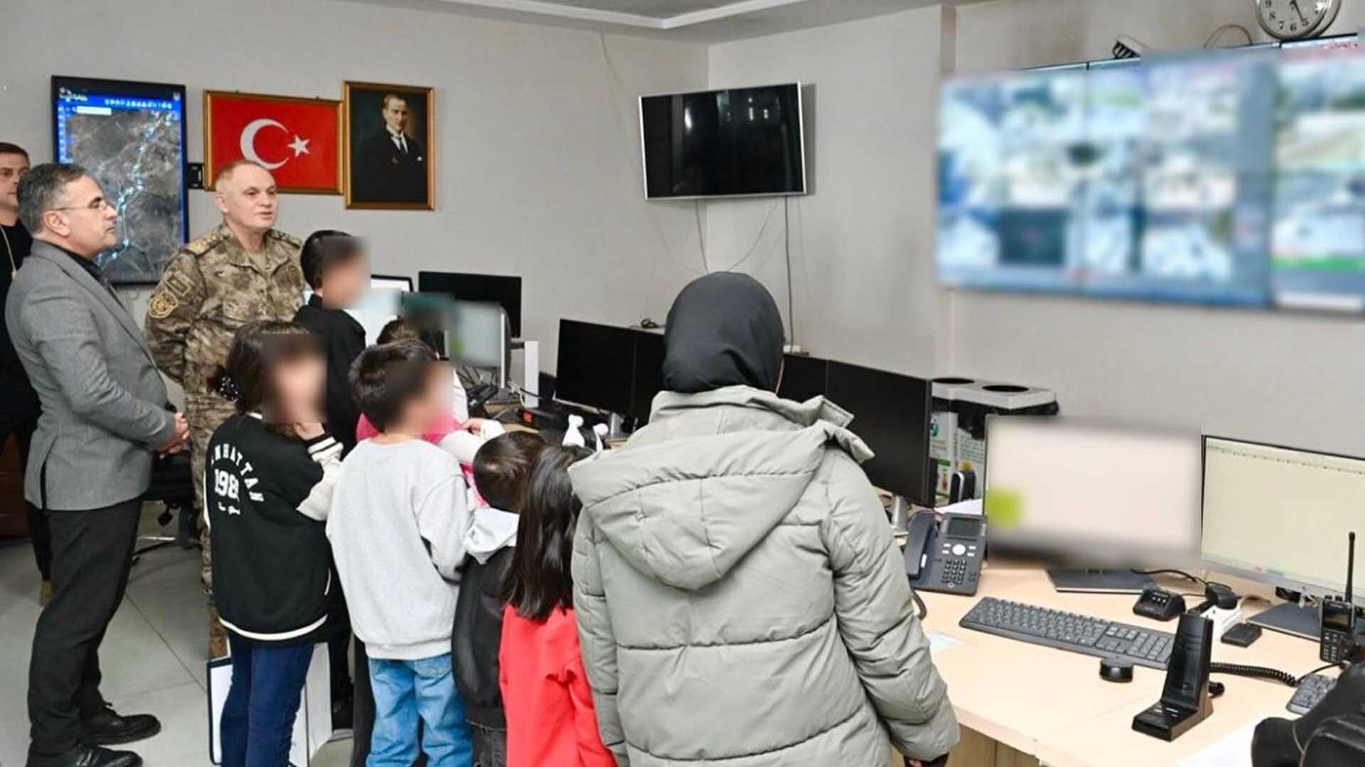 Polis Haftası’nda Bitlis’te Anlamlı Ziyaret 1