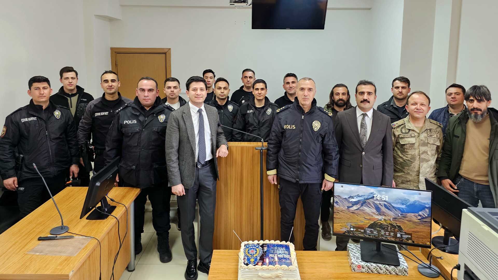 Tatvan Adliyesi’nde Polislere Anlamlı Sürpriz 1