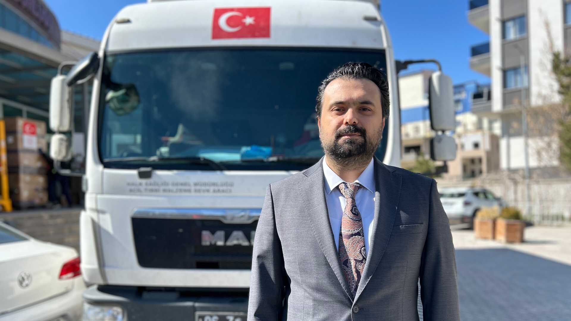 Van’dan İran’a Sağlık Köprüsü, 3 Yardım Tırı Yola Çıktı 3