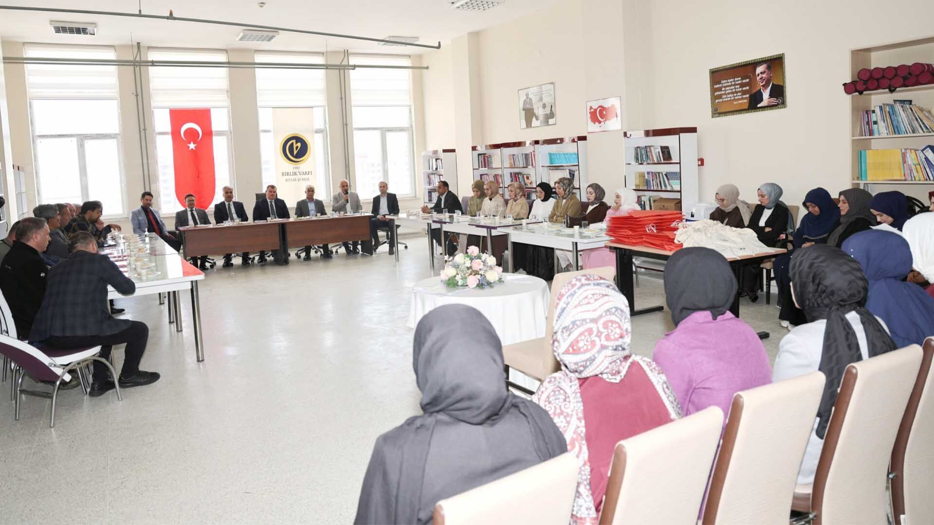 Bitlis Eren Üniversitesi’nde Arapça Ve Kur’an Kursu Sertifika Töreni 5