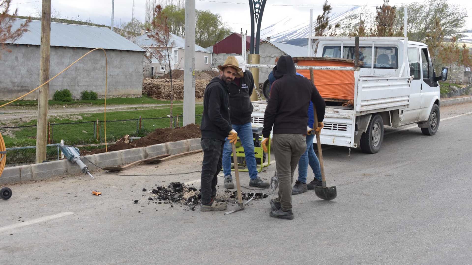 Bitlis'in Aydınlar Beldesinde Fiber İnternet Dönemi Başlıyor 2