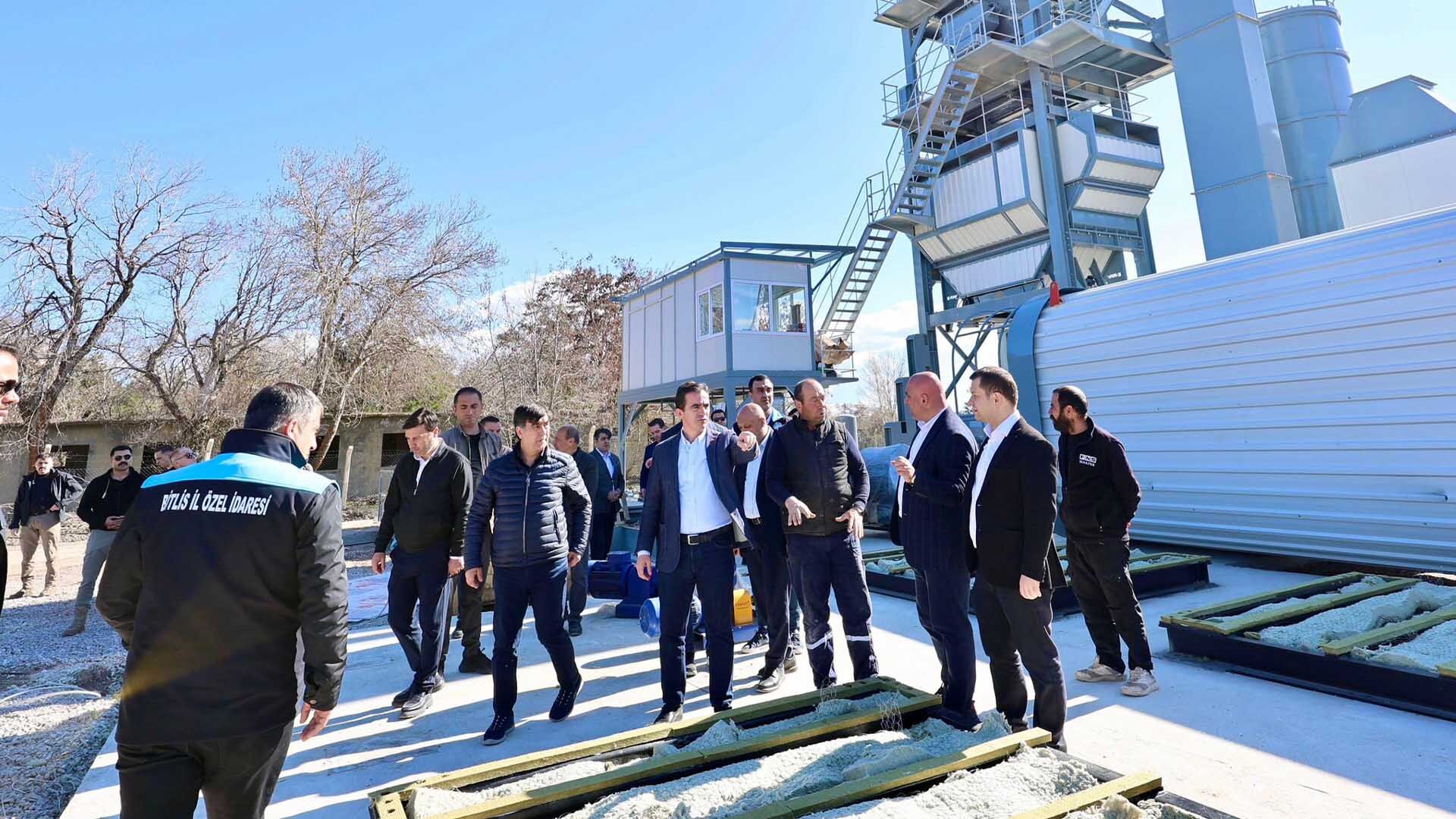 Bitlis’te Asfalt Üretim Tesisi Hizmete Hazır, Köy Yolları Güçlenecek