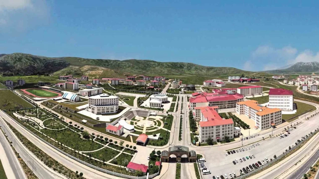 Bitliste Tip Fakultesi Sevinci Yasaniyor