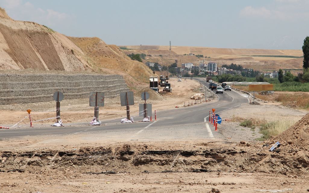 Batman Diyarbakır Kara Yolu Tamamlanamıyor 1
