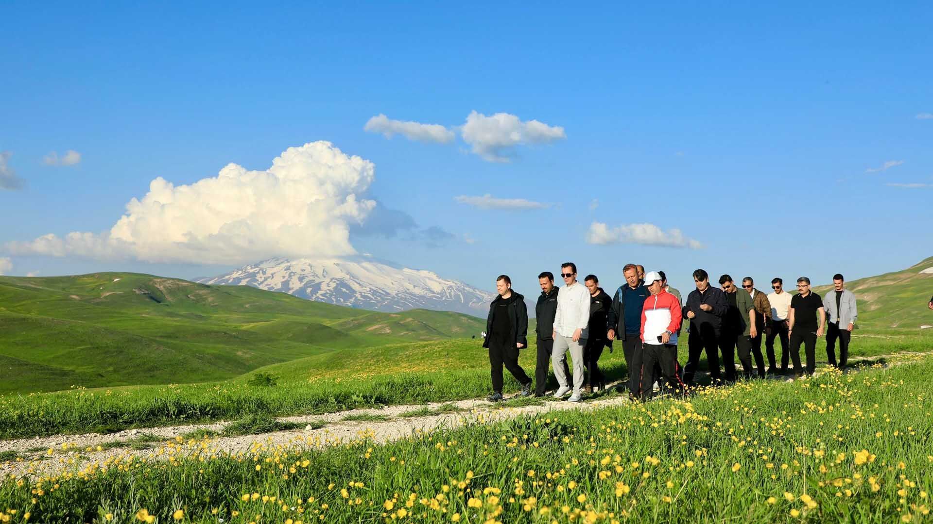 Bitlis Sütey Yaylası’nda Doğa Yürüyüşüne Düzenlendi 1