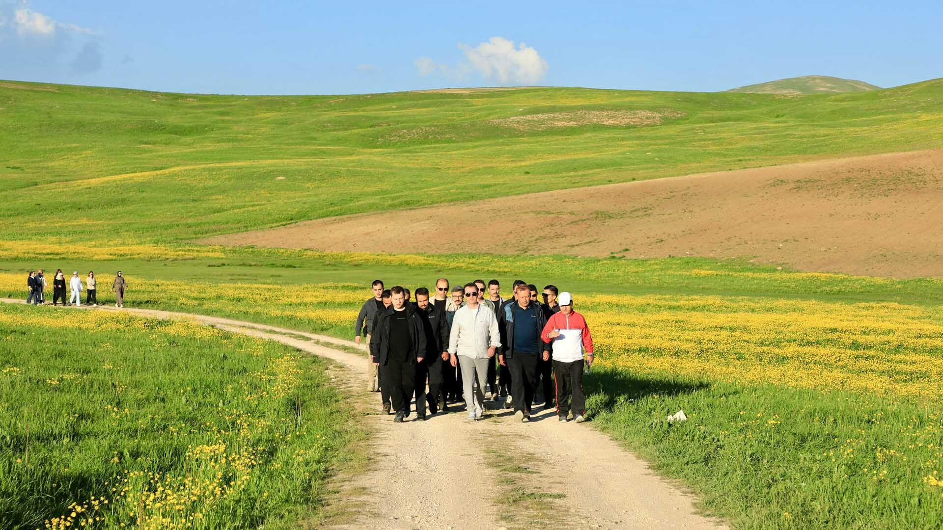 Bitlis Sütey Yaylası’nda Doğa Yürüyüşüne Düzenlendi 2