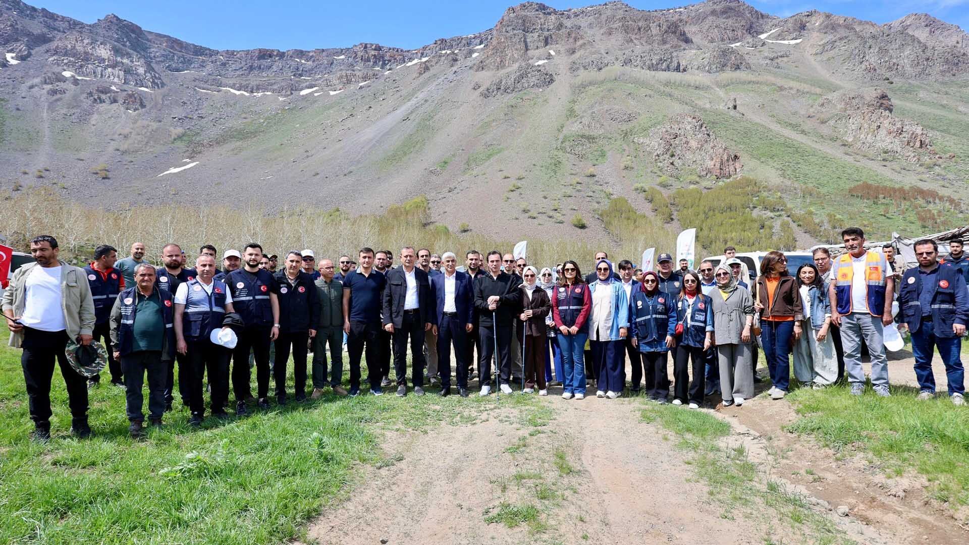 Bitlis'te Dünya Çevre Günü’nde Temizlik Seferberliği 4