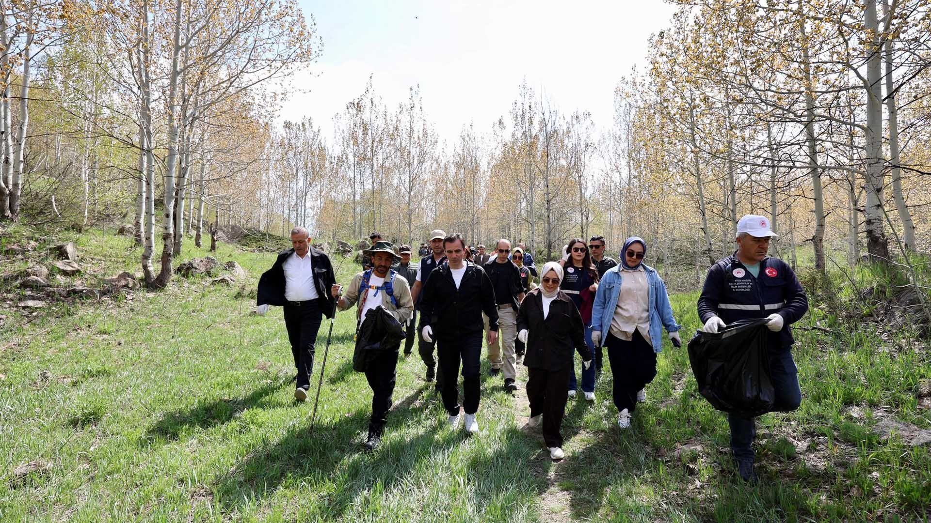 Bitlis'te Dünya Çevre Günü’nde Temizlik Seferberliği 6