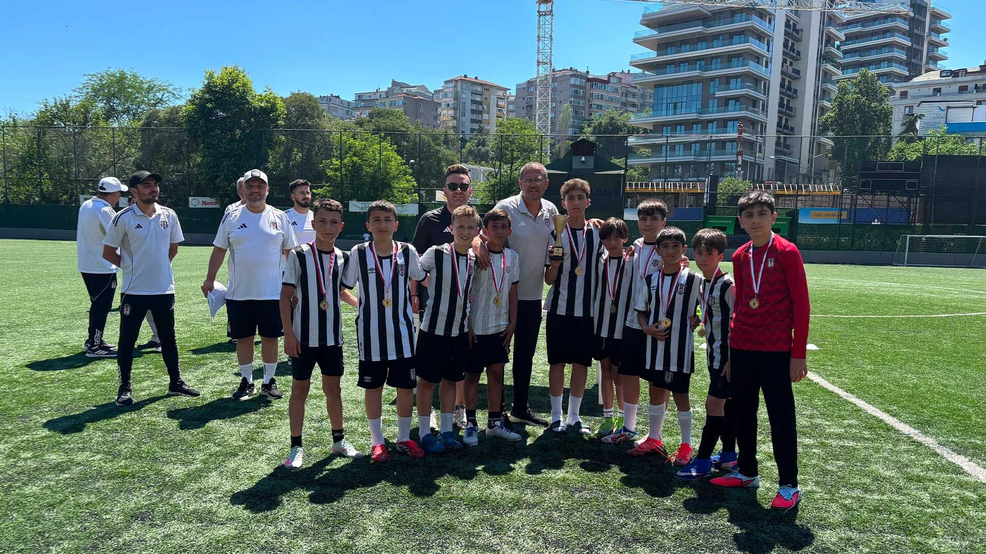 Tatvan Beşiktaş Futbol Okulu Türkiye İkincisi Oldu 1
