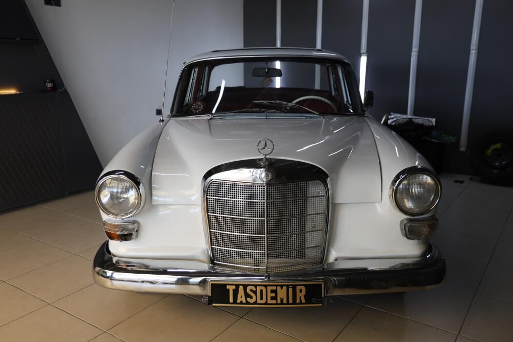 1967 Model Klasik Mercedes'e Gözü Gibi Bakıyor 1