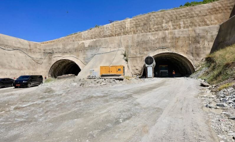 Bitlis Valisi Tatvan Çevre Yolu'nda Çalışmaları Inceledi 3