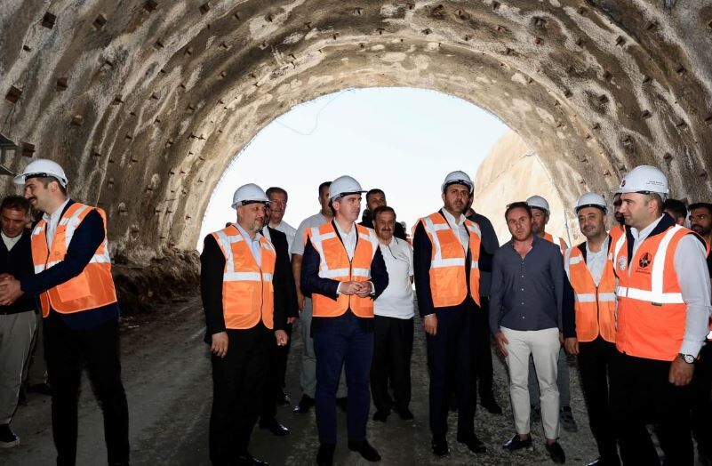 Bitlis Valisi Tatvan Çevre Yolu'nda Çalışmaları Inceledi 5