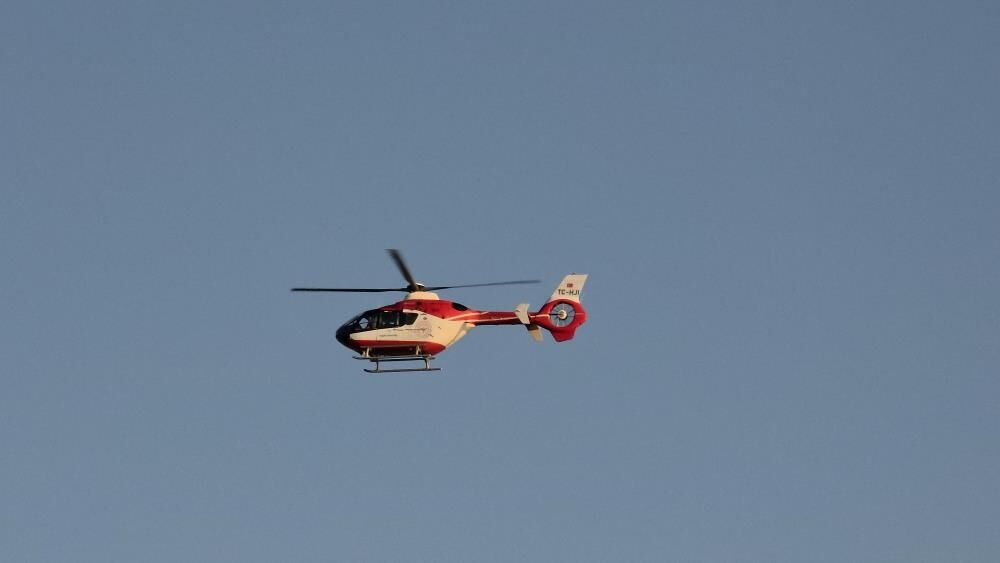 Bitlis'te Ağır Yaralanan Çocuk Için Hava Ambulansları Seferber Oldu 1