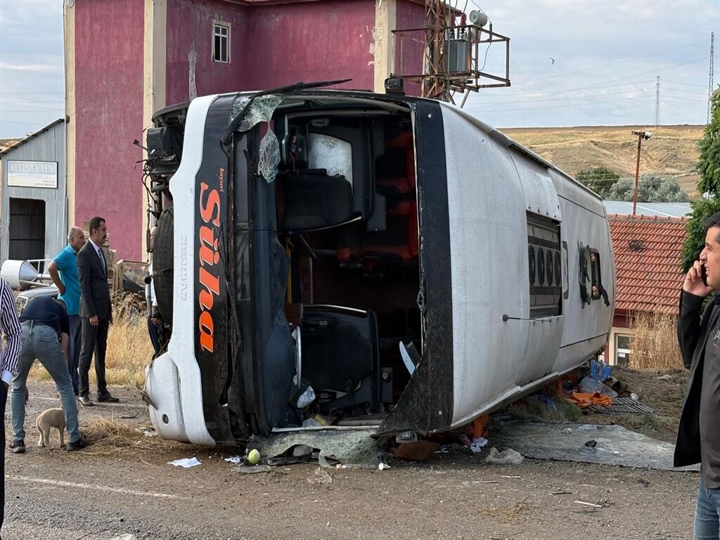 Kirikkalede 1 Kisinin Oldugu Otobus Kaz 1404744 417401 (1)