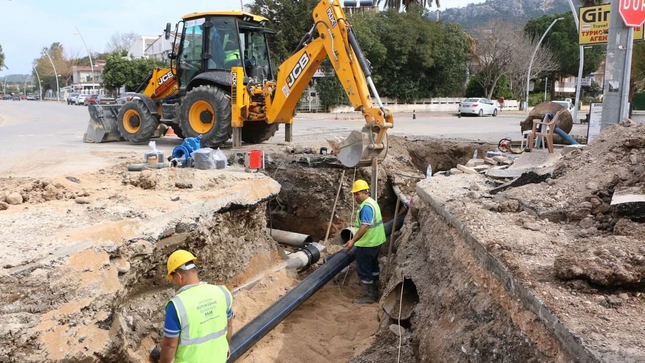 BİTLİS'TE İÇMESUYU ONARIM YAPIM İŞİ