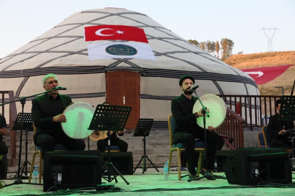Ahlat'ta Grup Dergah'tan Mevlid Kandili konseri