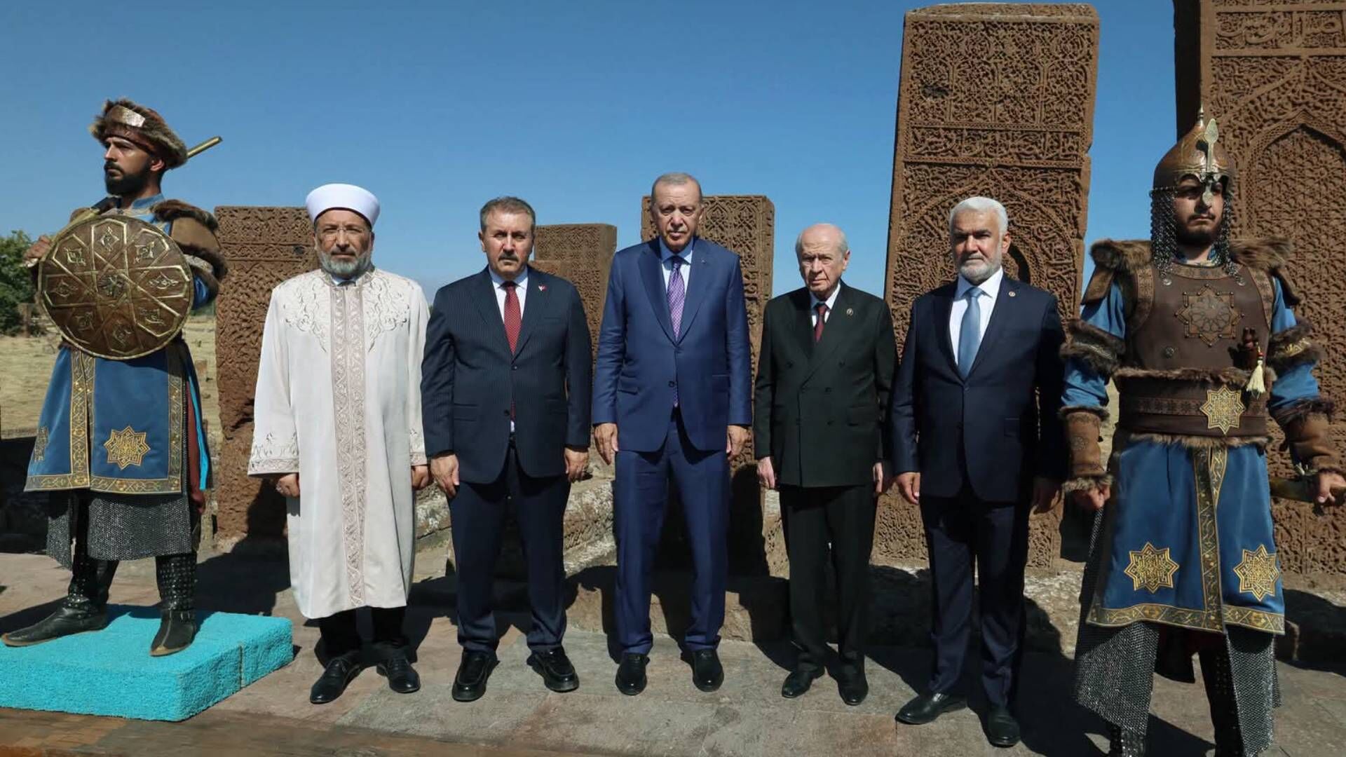 HÜDA PAR Genel Başkanı Yapıcıoğlu Malazgirt etkinliklerine katıldı