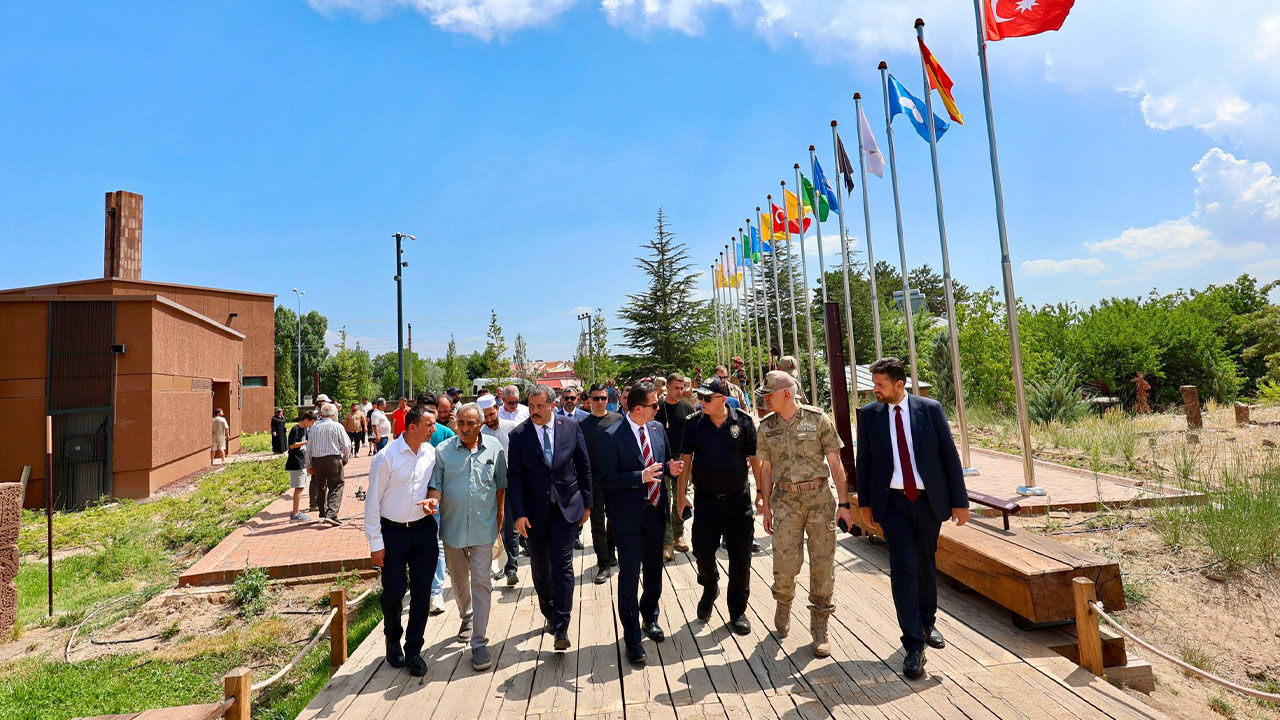 Vali Karakaya’dan Ahlat Şenlikleri Öncesi Hazırlıklara Yakın Takip 5